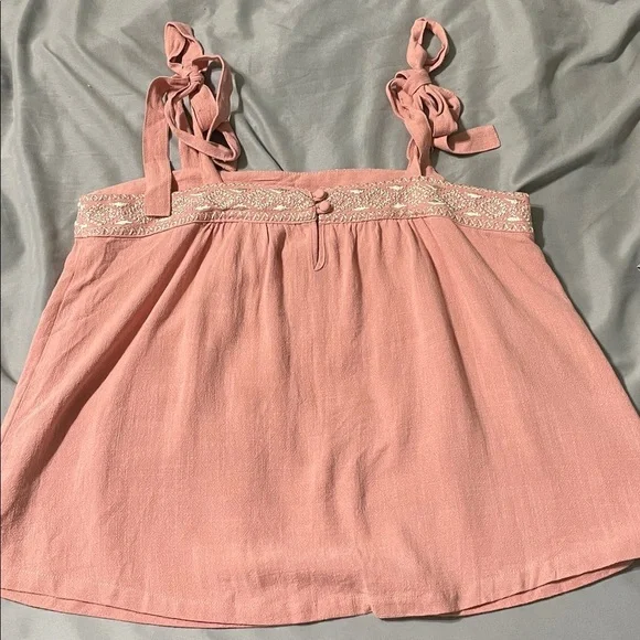 NWT Kori Boho Pink Coral Flowy Embroidered Trim Tie Strap Top Size Medium - Picture 7 of 9